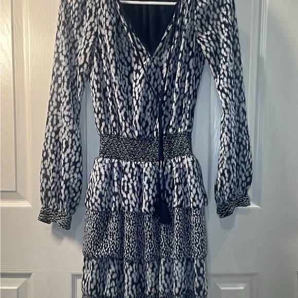 Michael Kors Black and White Bishop Sleeve Sundress - Picture 2 of 13